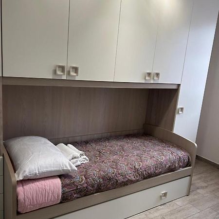 Affitti Brevi Elmas Bed & Breakfast Екстериор снимка