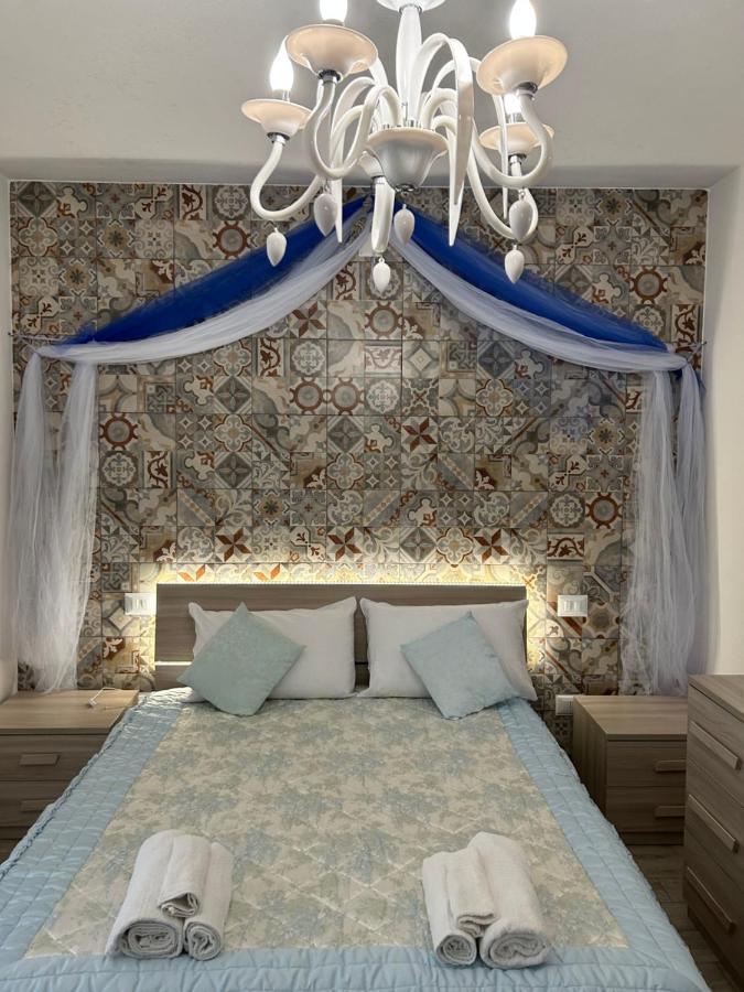 Affitti Brevi Elmas Bed & Breakfast Екстериор снимка